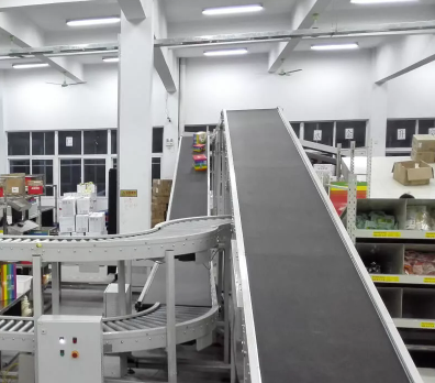 Inclined Belt Conveyor الحزام الناقل المائل